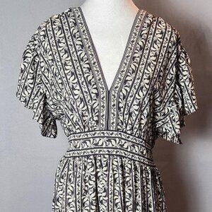 Max Studio London Black & Ivory Printed Maxi Dress | V-Neck Flutter Sleeve | Med